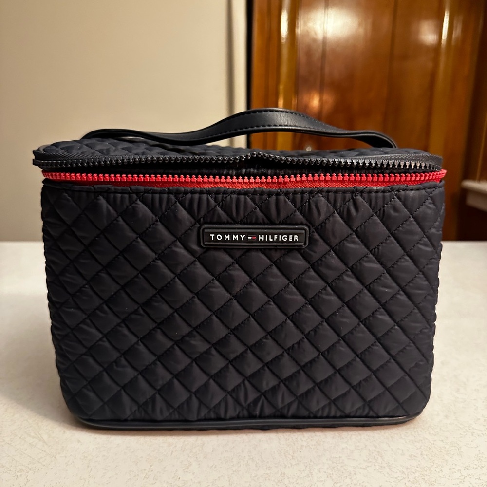 Tommy Hilfiger Makeup Tote